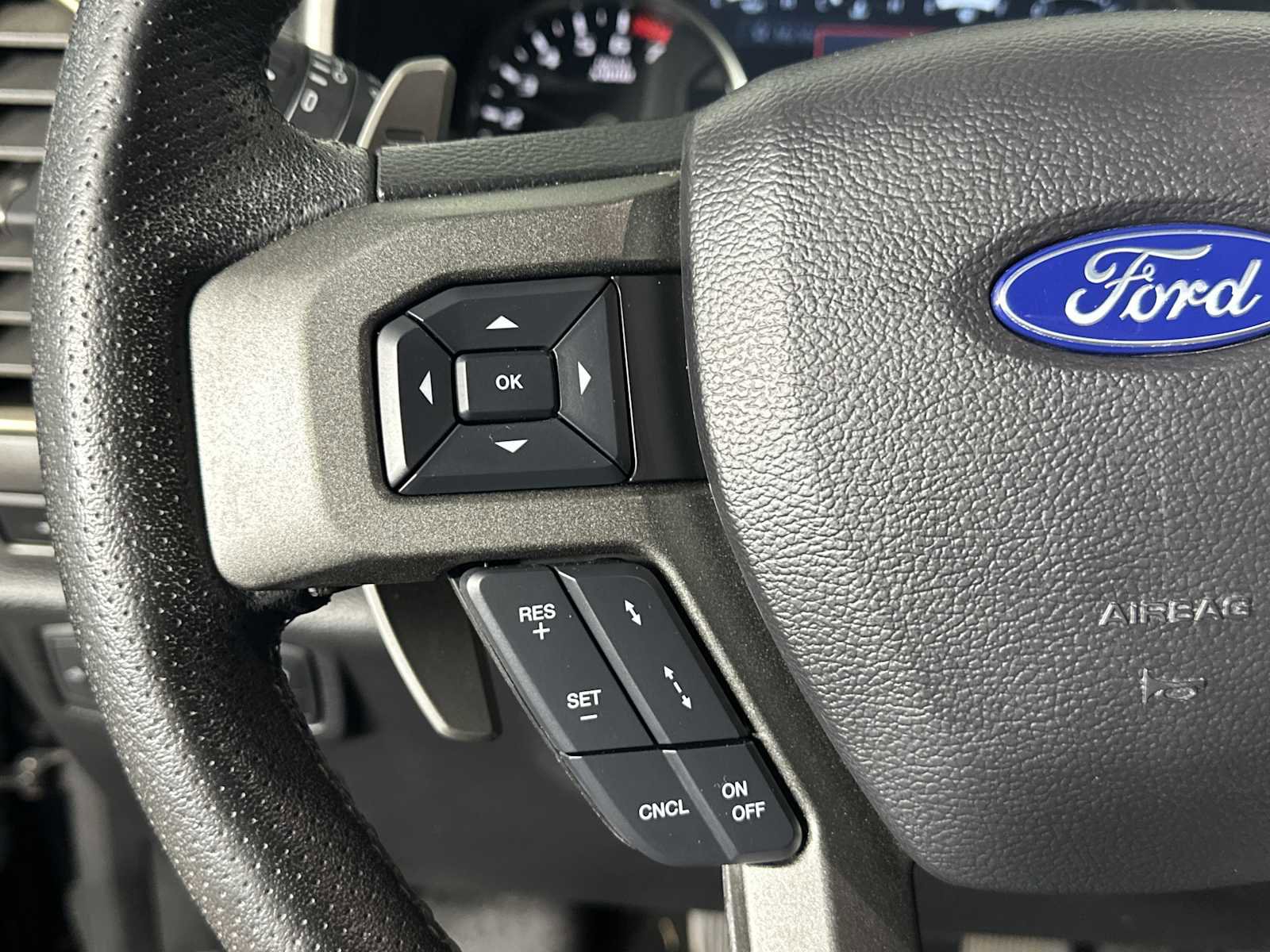 Certified 2019 Ford F150 Raptor w/ Equipment Group 802A Luxury AWD/4WD image 25