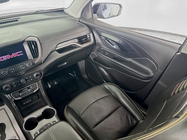 Used 2024 GMC Terrain AT4 image 23