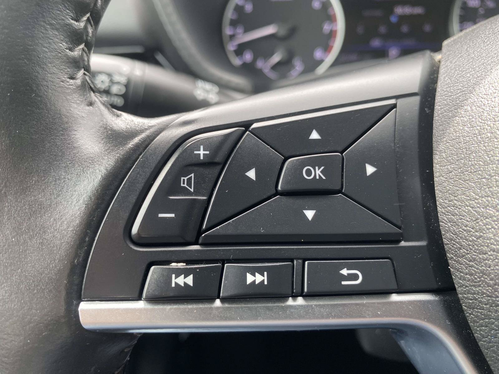 Used 2023 Nissan Sentra SV FWD image 19