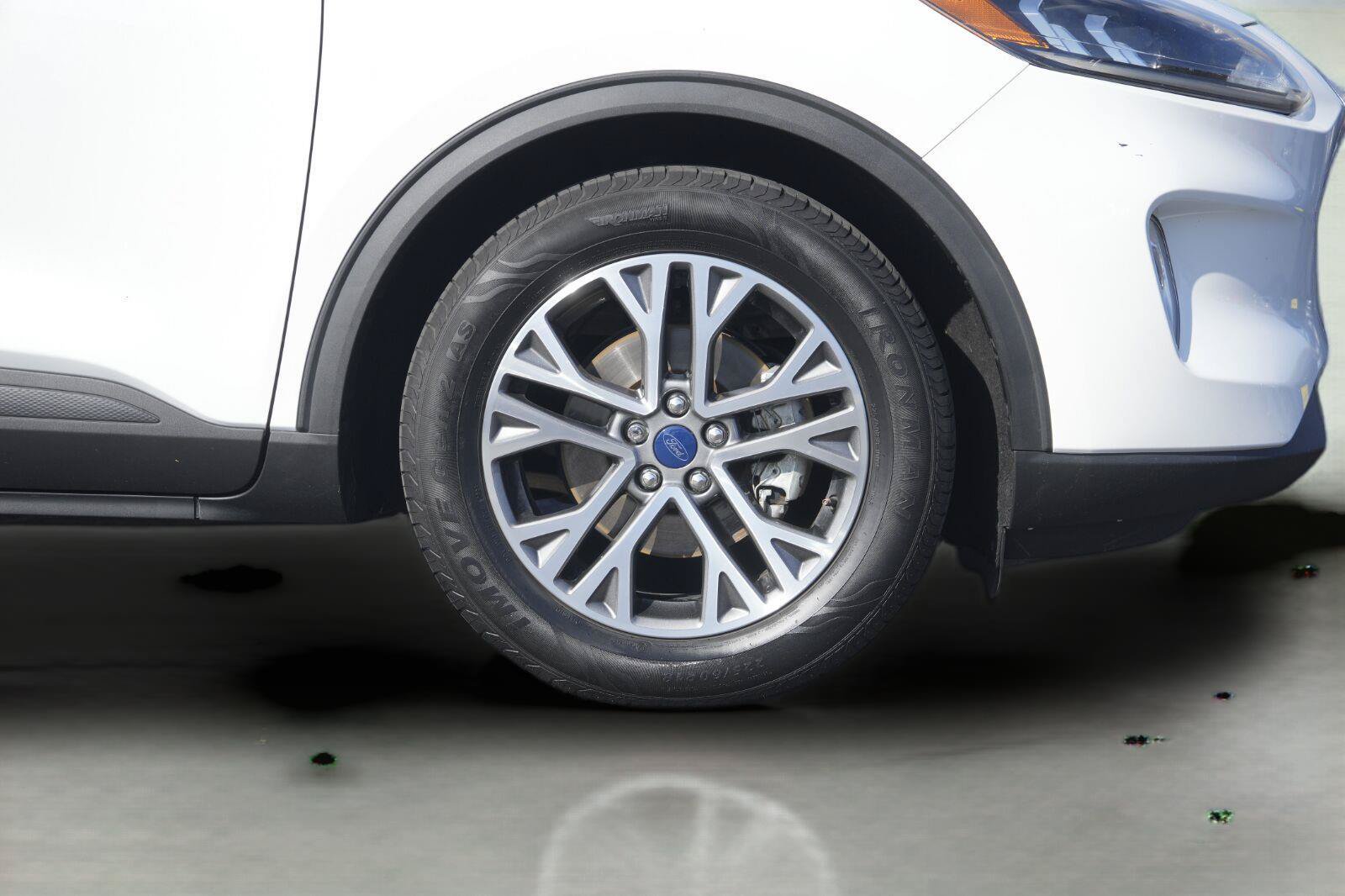 Certified 2022 Ford Escape SEL w/ Technology Package FWD image 4