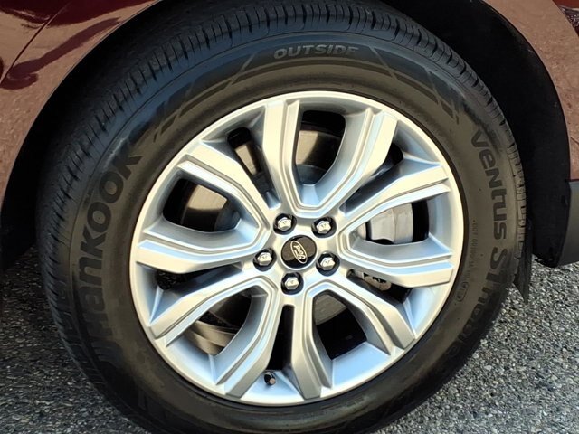 Certified 2024 Ford Edge Titanium w/ Equipment Group 301A AWD/4WD image 23