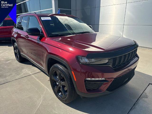 Used 2025 Jeep Grand Cherokee Limited w/ Black Appearance Package