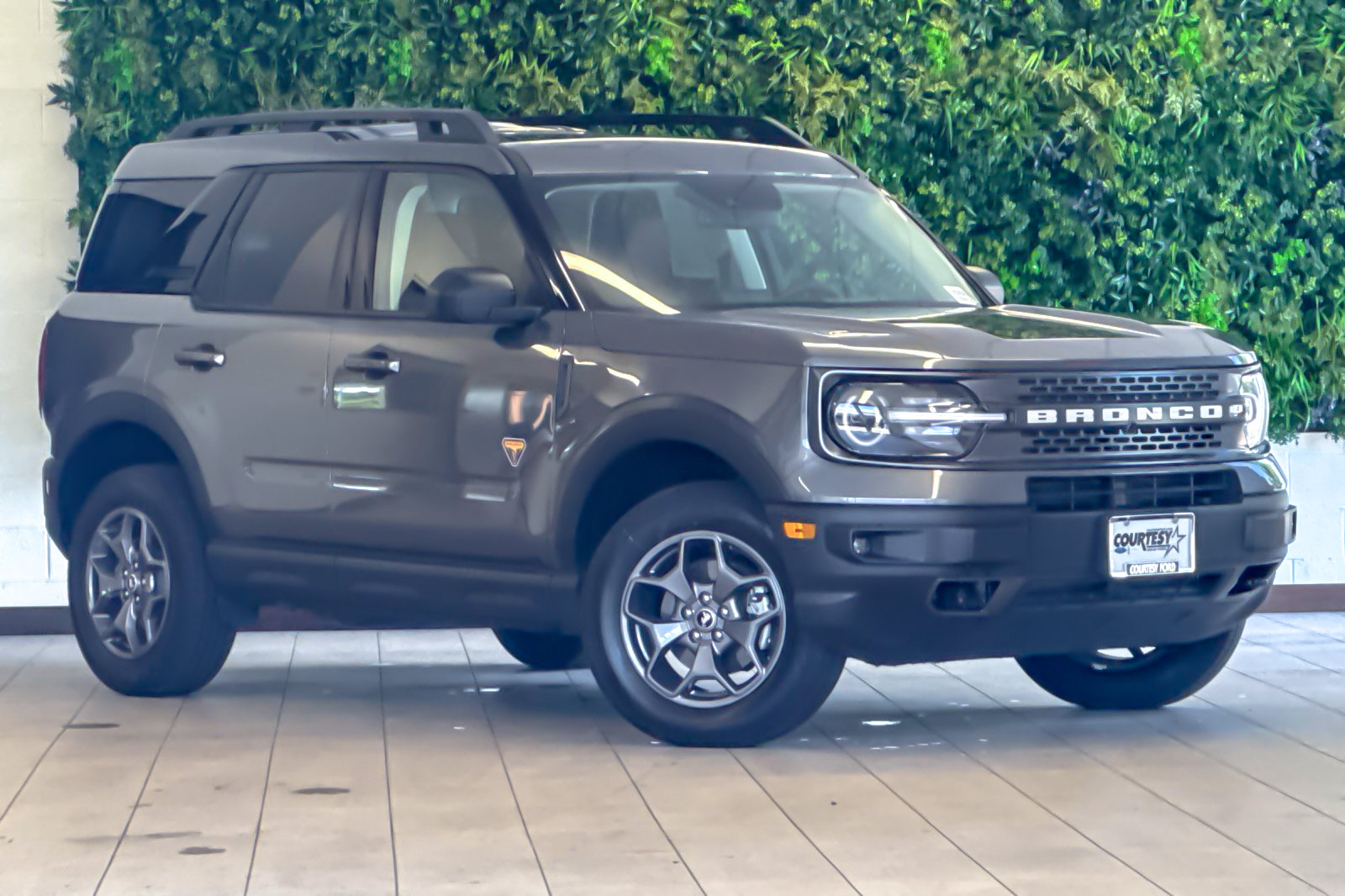 Certified 2022 Ford Bronco Sport Badlands w/ Premium Package AWD/4WD image 2