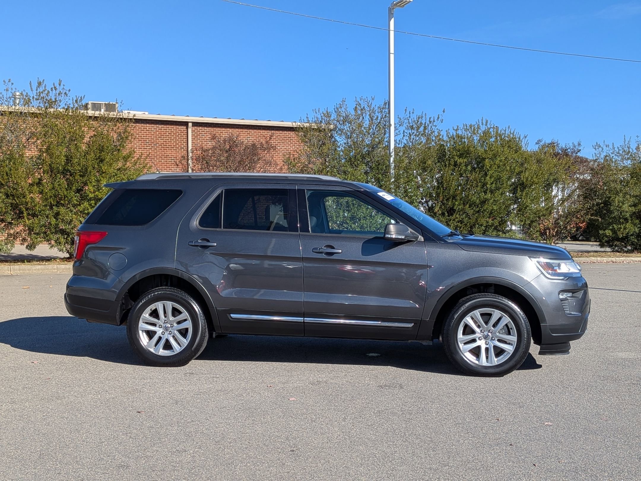 Certified 2019 Ford Explorer XLT w/ Equipment Group 201A image 3