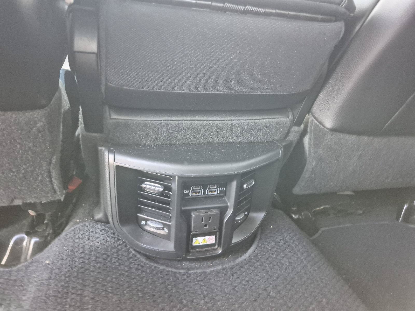 Used 2022 RAM 2500 Laramie AWD/4WD image 10