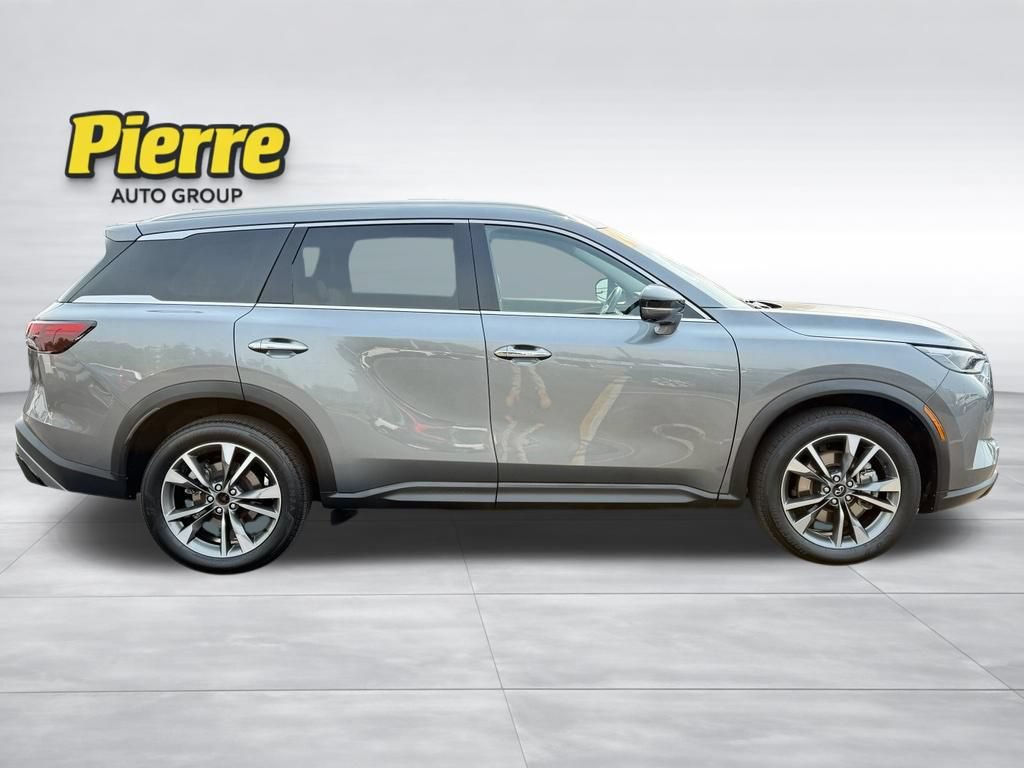 Used 2024 INFINITI QX60 Luxe AWD/4WD image 3