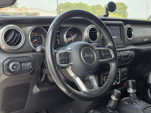 Used 2020 Jeep Wrangler Unlimited Sahara AWD/4WD image 24