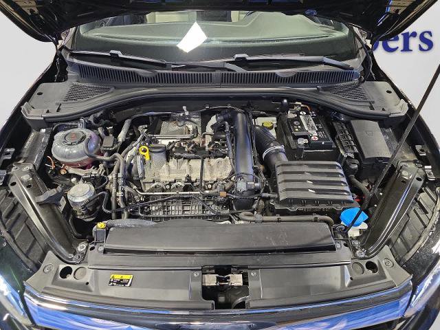 Used 2020 Volkswagen Jetta R-Line w/ R-Line Cold Weather Package FWD image 8