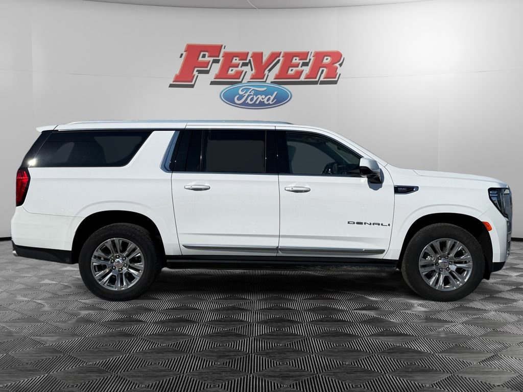 Used 2021 GMC Yukon XL Denali w/ Advanced Technology Package image 6