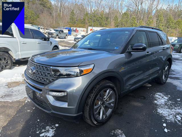 Certified 2022 Ford Explorer XLT w/ Equipment Group 202A image 1
