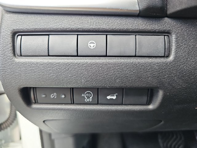 Used 2024 Nissan Rogue SV FWD image 32