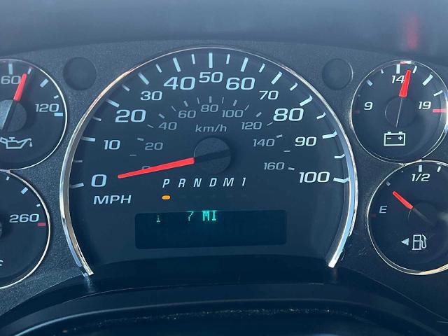 Used 2024 Chevrolet Express 2500 WORK VAN w/ Driver Convenience Package image 17