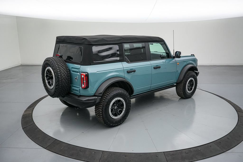 Certified 2022 Ford Bronco Badlands AWD/4WD image 5