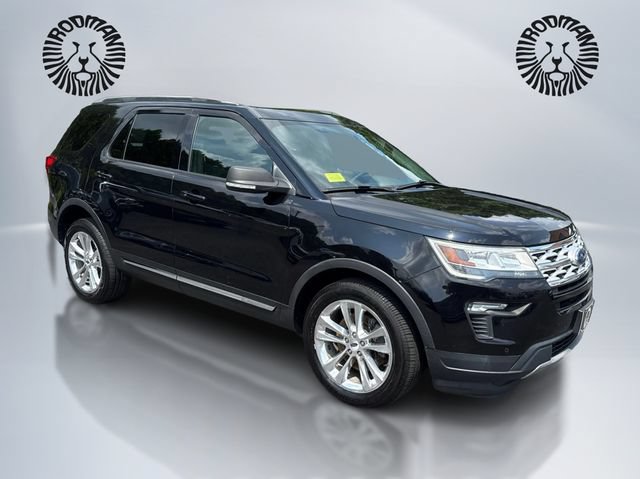 Certified 2019 Ford Explorer XLT w/ Equipment Group 202A AWD/4WD image 3