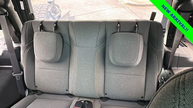 Used 2025 Jeep Wrangler Sport AWD/4WD image 19