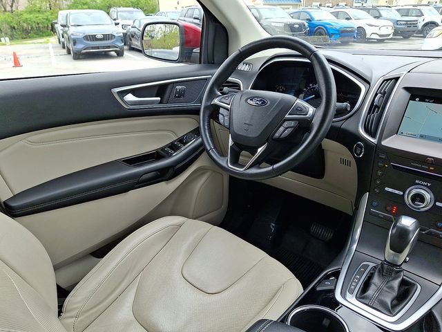 Certified 2018 Ford Edge Titanium w/ Equipment Group 301A AWD/4WD image 14