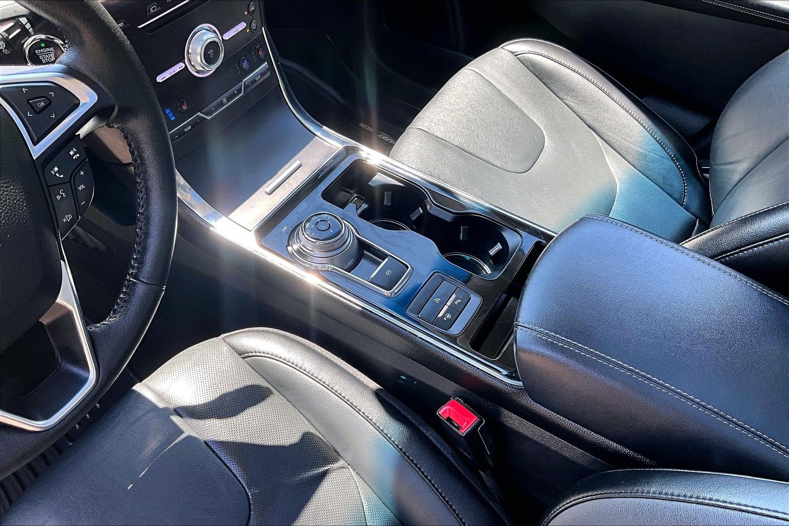 Certified 2019 Ford Edge Titanium w/ Equipment Group 301A FWD image 13
