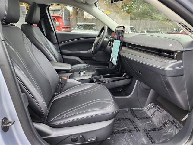 Certified 2022 Ford Mustang Mach-E Premium image 11