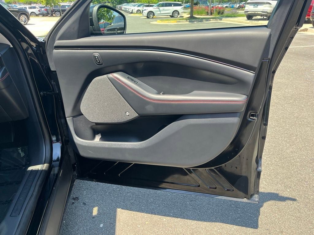 Certified 2025 Ford Mustang Mach-E Premium w/ Sport Appearance Package AWD/4WD image 24