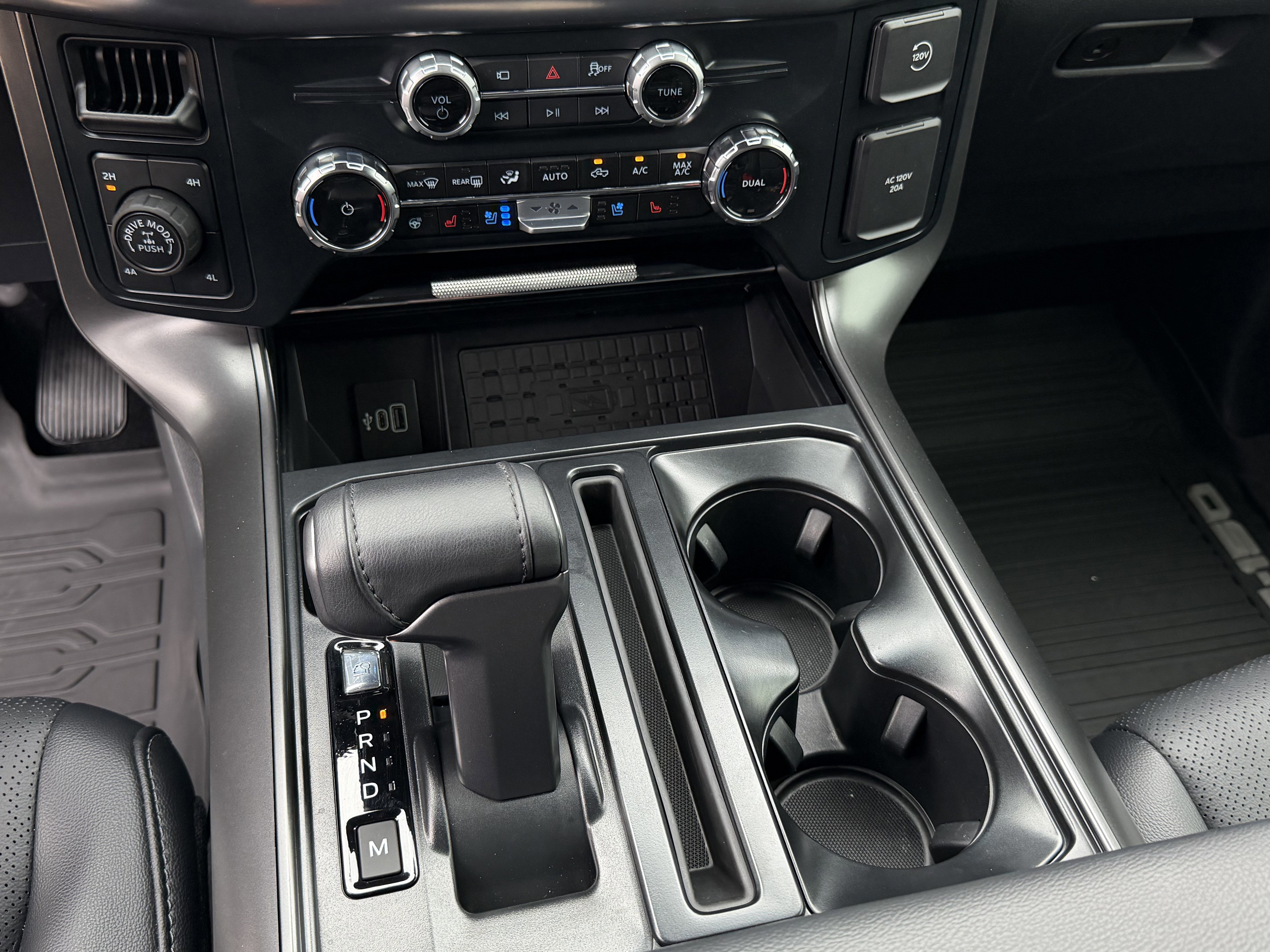 Certified 2025 Ford F150 Lariat w/ Equipment Group 502A High AWD/4WD image 26