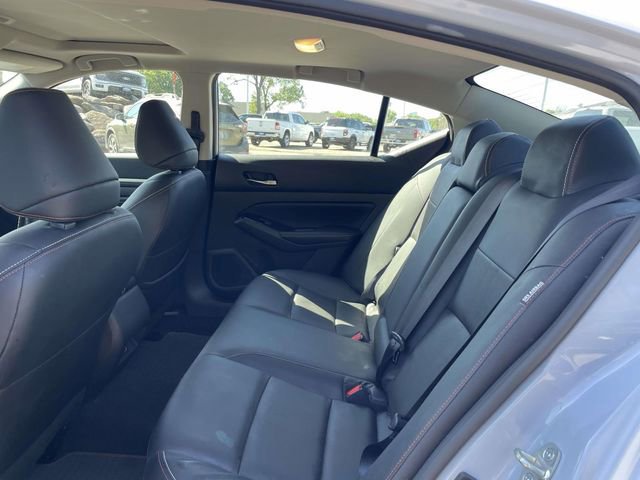 Used 2023 Nissan Altima 2.5 SR w/ SR Premium Package image 11