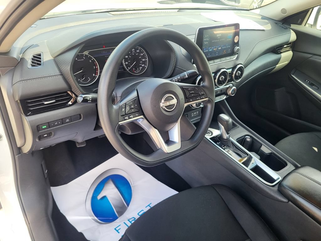 Used 2024 Nissan Sentra SV FWD image 12