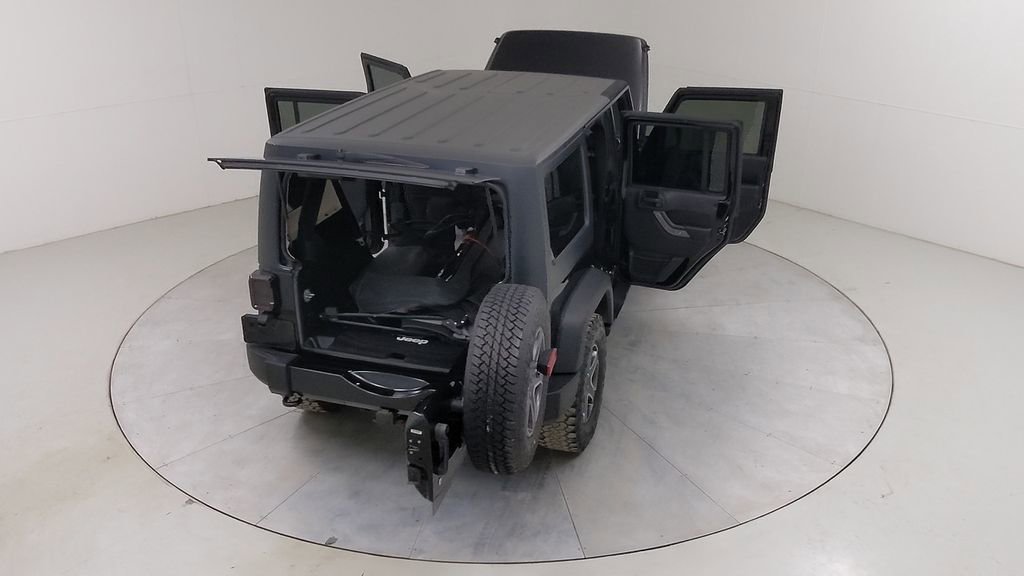 Used 2017 Jeep Wrangler Unlimited Willys image 47