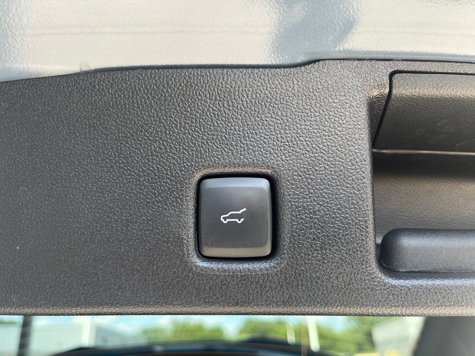 Certified 2025 Ford Escape ST-Line w/ Tech Pack #1 AWD/4WD image 12
