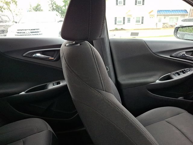Used 2025 Chevrolet Malibu LT FWD image 13