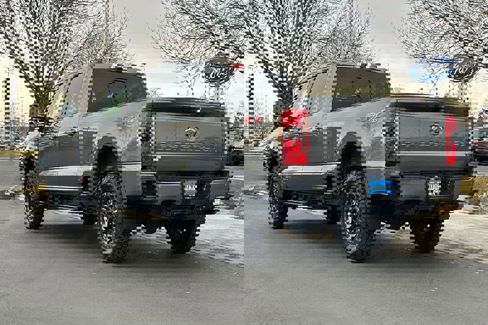 Certified 2023 Ford F250 Lariat w/ Sport Appearance Package image 3