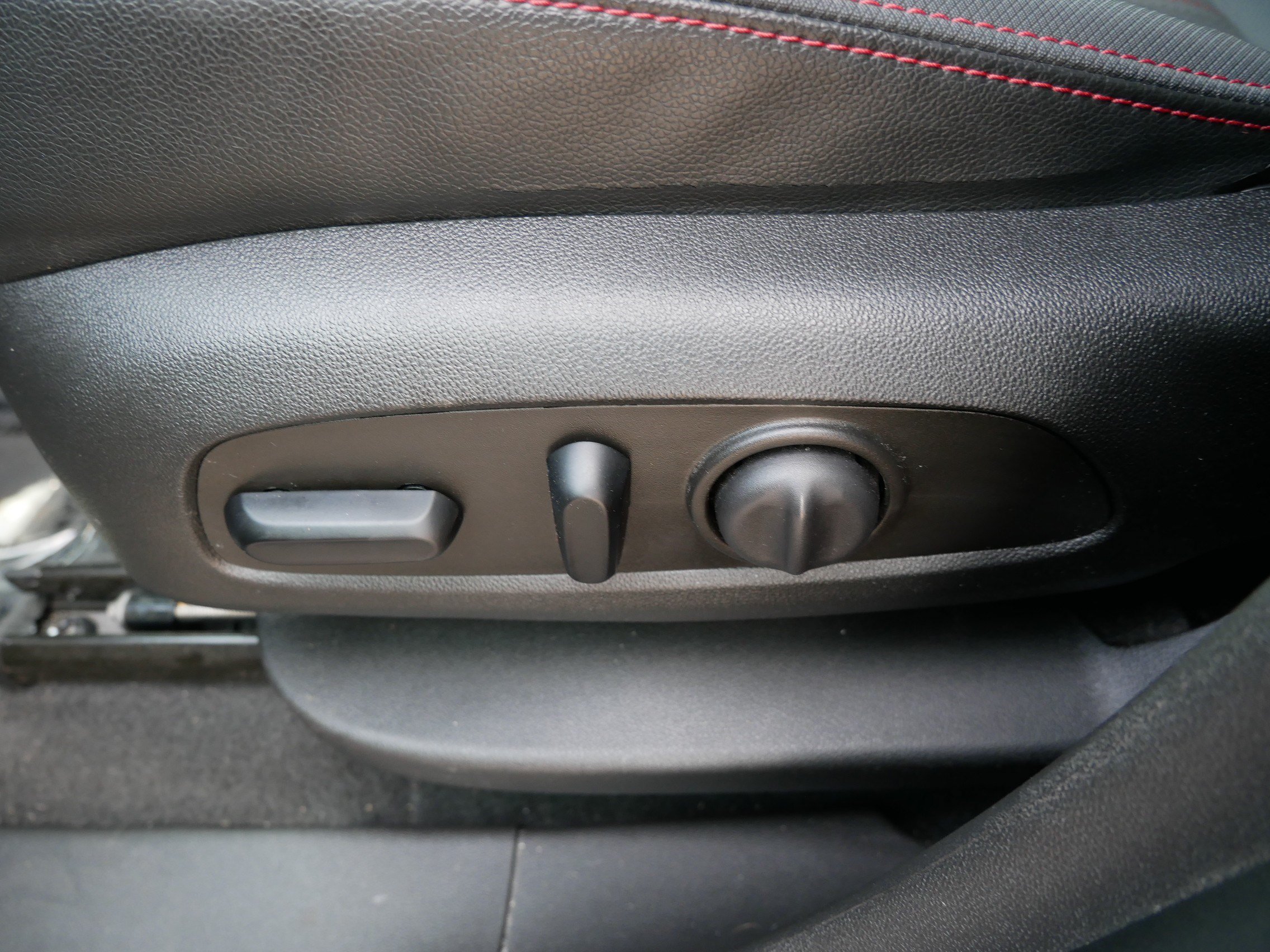 Used 2024 Chevrolet Equinox RS AWD/4WD image 19