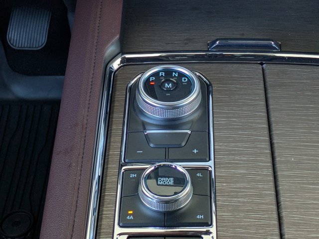 Certified 2023 Ford Expedition Limited image 18