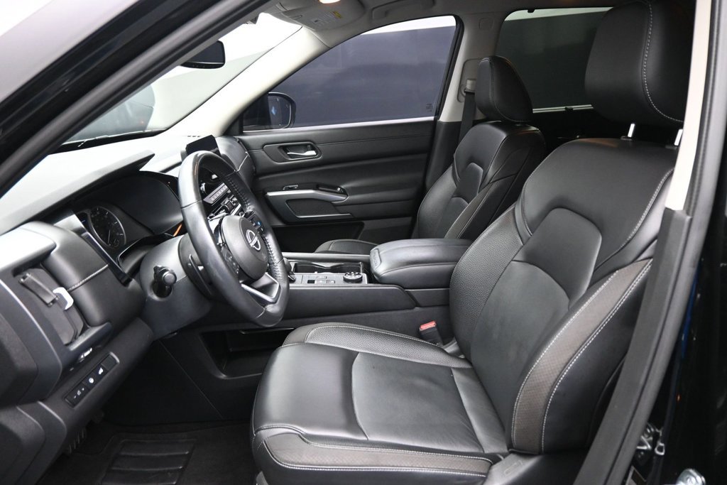 Used 2022 Nissan Pathfinder SL AWD/4WD image 10