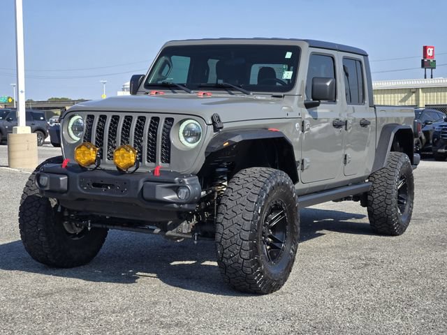 Used 2020 Jeep Gladiator Sport w/ Quick Order Package 24S AWD/4WD image 3