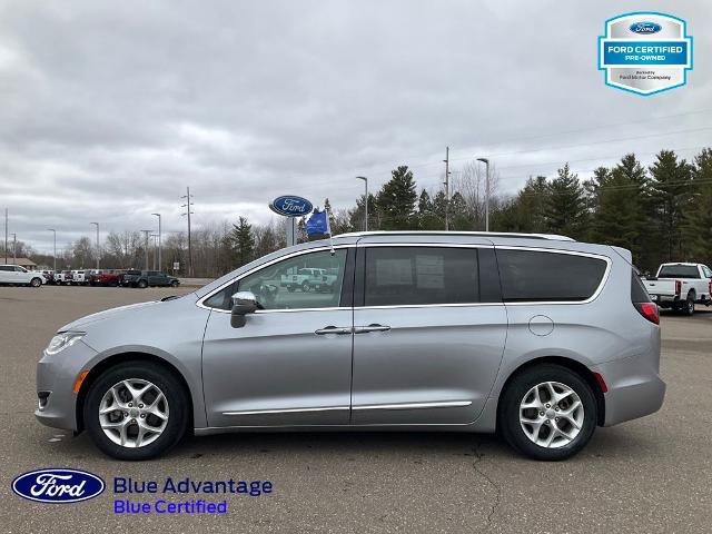 Used 2020 Chrysler Pacifica Limited FWD image 28