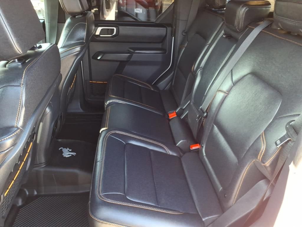 Certified 2024 Ford Bronco Badlands image 15