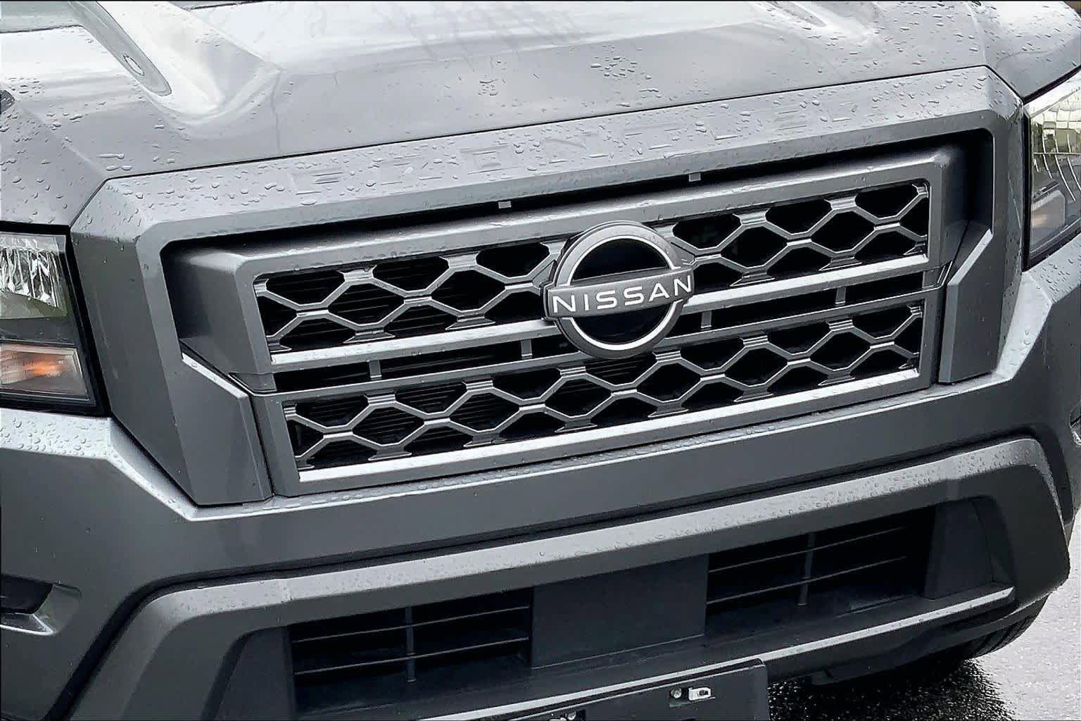 Used 2022 Nissan Frontier SV w/ Technology Package RWD image 29