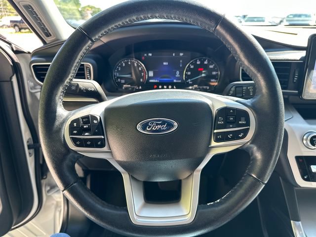 Certified 2023 Ford Explorer XLT w/ Equipment Group 202A AWD/4WD image 32