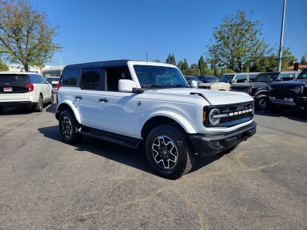 Certified 2026 Ford Bronco Outer Banks AWD/4WD image 7