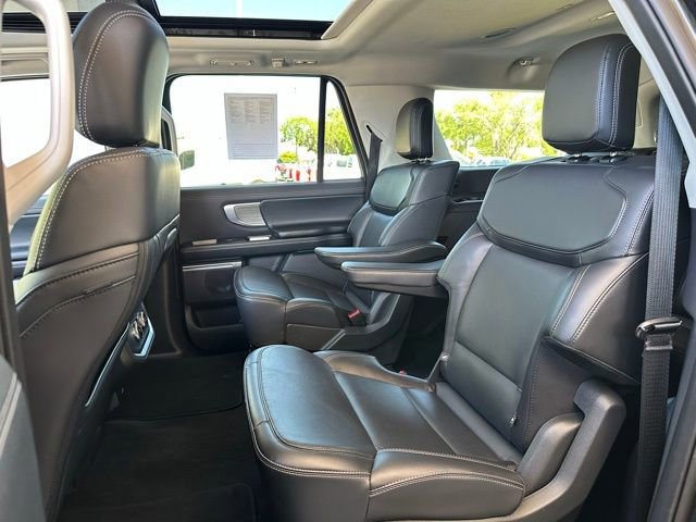 Certified 2025 Ford Expedition Max Platinum AWD/4WD image 14