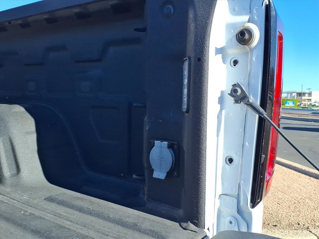 Used 2024 GMC Sierra 1500 SLT w/ X31 Off-Road Package image 17