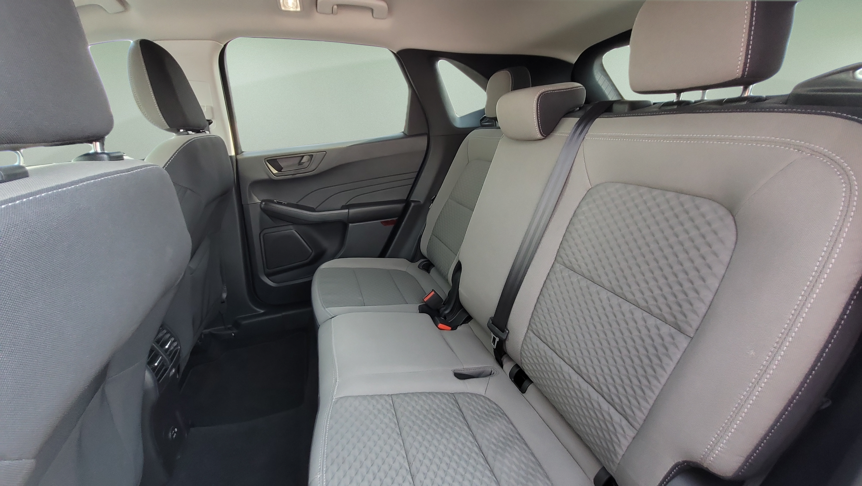 Certified 2022 Ford Escape SE w/ Cold Weather Package FWD image 17