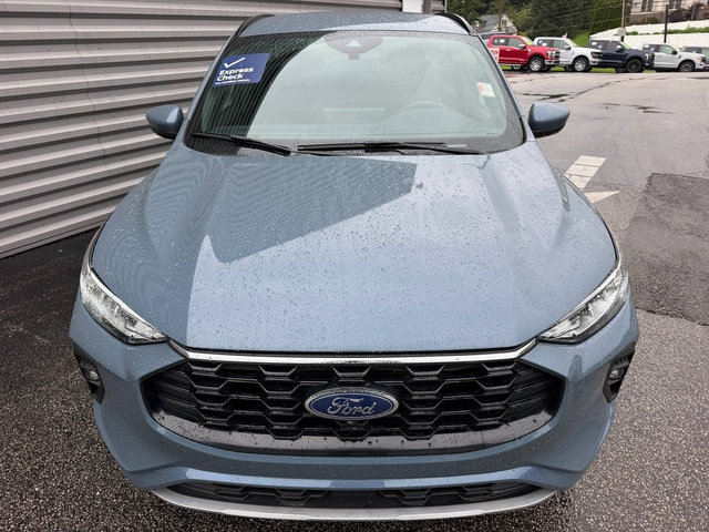 Certified 2023 Ford Escape ST-Line Select w/ Tech Pack #2 AWD/4WD image 13