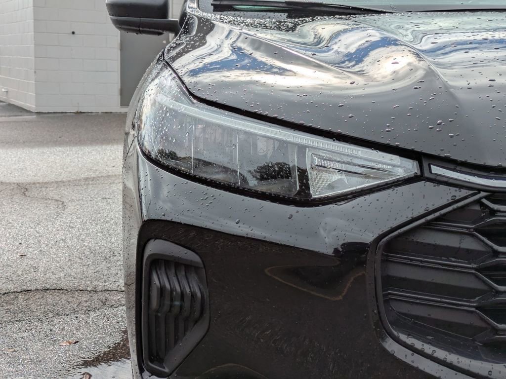 Certified 2025 Ford Escape ST-Line w/ Tech Pack #1 AWD/4WD image 10