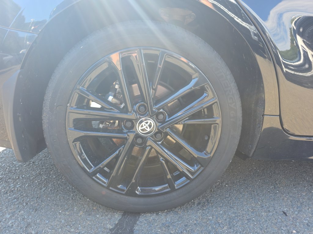 Used 2025 Toyota Camry SE AWD/4WD image 12