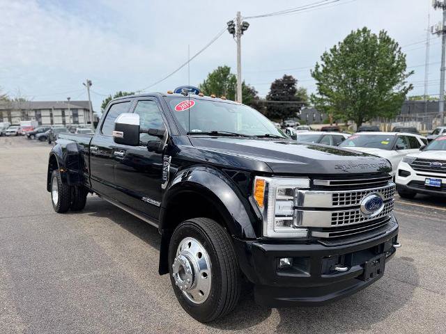 Certified 2019 Ford F450 Platinum w/ Platinum Ultimate Package AWD/4WD image 8