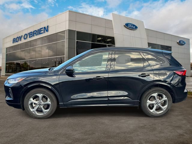 Certified 2024 Ford Escape ST-Line w/ Tech Pack #1 AWD/4WD image 3