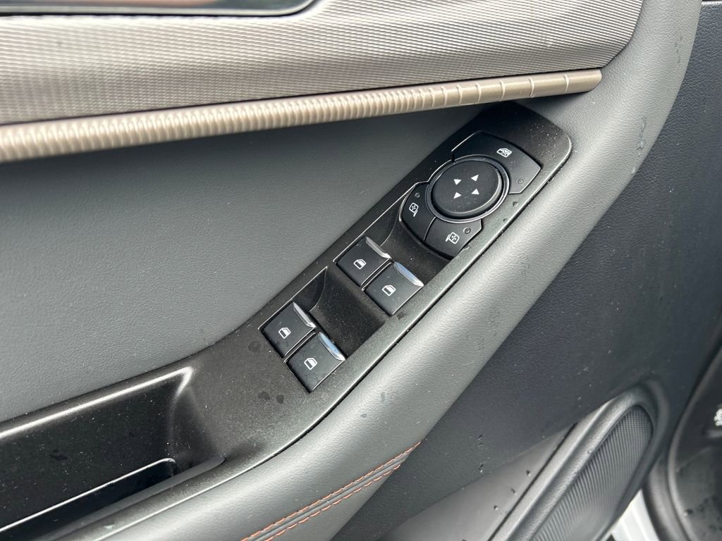 Certified 2025 Ford Explorer Active w/ Active Comfort Package image 20