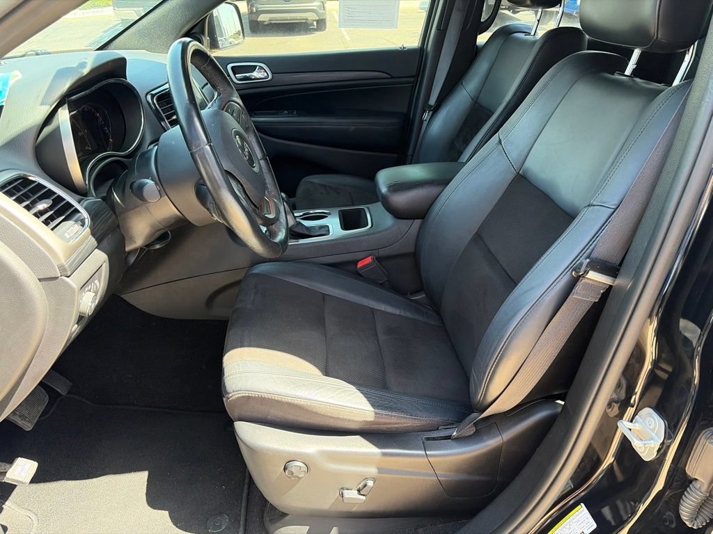 Used 2020 Jeep Grand Cherokee Altitude RWD image 21