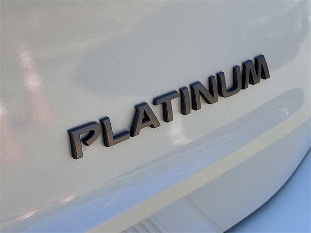Used 2024 Nissan Rogue Platinum w/ Platinum Premium Package image 12